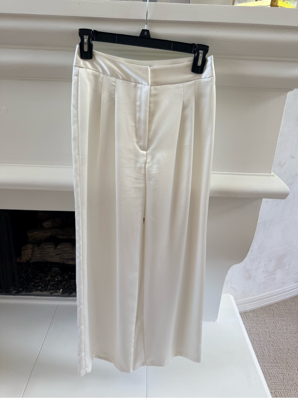 ANTONIO MELANI White High-Rise Wide Leg satin look slacks